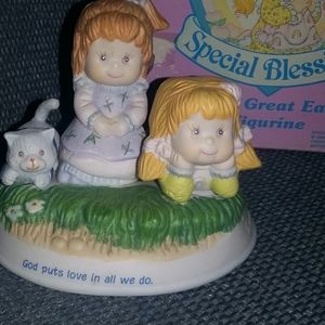 Special blessings figurine